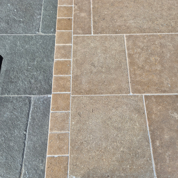 Garrowby Antiqued Limestone Cobble Sett