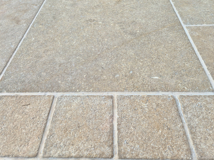 Garrowby Limestone - External