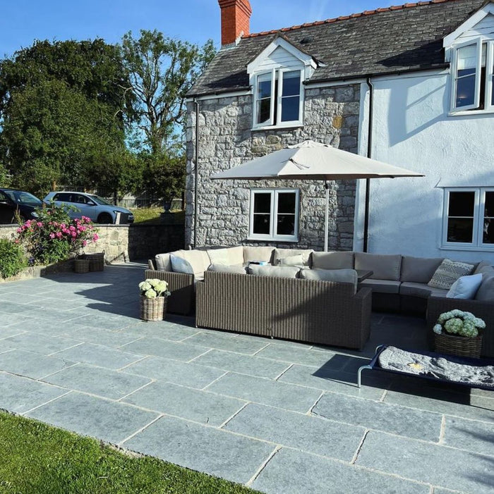 Sledmere Grey Antiqued Limestone - External